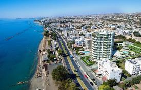Modern apartment with a terrace, a sea view and a parking in the house with a swimming pool, Agios Tychonas, Cyprus for 903,000 €