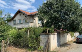 Two-storey house with a large plot in the village of Marinka, Burgas, 256 sq. m. for 165,000 €