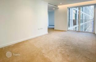 Three-bedroom apartment in a residence with a gym and a garden, Holborn, London, UK for £1,448,000