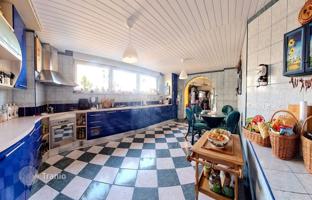 5-room house 568 m² in Bucharest for 1,300,000 €