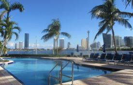 Three-bedroom apartment with a beautiful view of the city and the ocean in Aventura, Florida, USA for $789,000