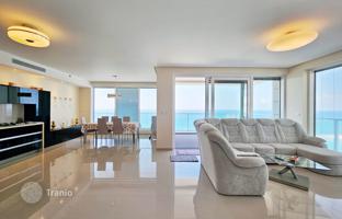 4-bedroom apartment 187 m² in Netanya for $1,700,000