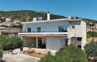 Renovated two-storey house with a garden and parking in Lakonia, Greece for 415,000 €