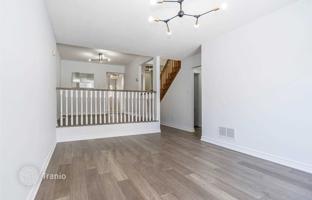 8-bedroom house in Scarborough for C$1,315,000