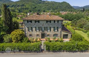 5-bedroom villa in Lucca for 880,000 €