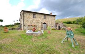 Pienza (Siena) — Tuscany — Rural/Farmhouse for sale for 890,000 €