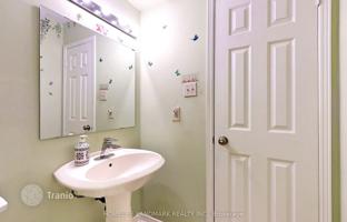 8-bedroom house in Scarborough for C$1,998,000