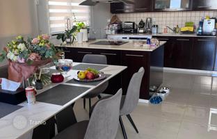 3-bedroom penthouse 130 m² in Larnaca for 490,000 €