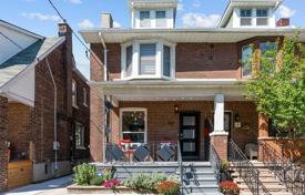 Terraced house – Old Toronto, Toronto, Ontario,  Canada for C$1,402,000