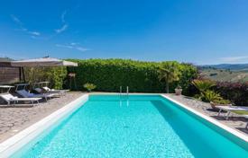 San Casciano dei Bagni (Siena) — Tuscany — Rural/Farmhouse for sale for 1,330,000 €