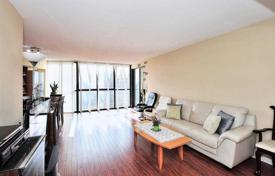 Apartment – Etobicoke, Toronto, Ontario,  Canada for C$944,000