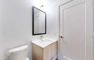 4-bedroom apartment in Old Toronto for C$774,000