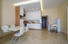 Studio apartment in a building with pool near the beach in Becici for 160,000 €