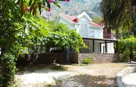 2 bedroom House in Kotor for 195,000 €
