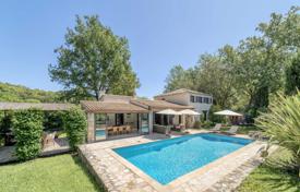 4-bedroom villa in Mougins. Price on request