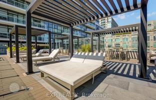 4-bedroom apartment in Etobicoke for C$835,000