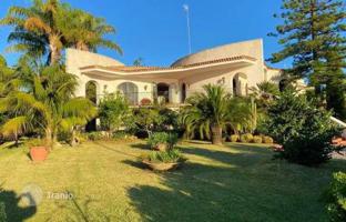4-bedroom villa 295 m² in Siracusa for 800,000 €