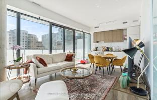 5-bedroom apartment in Roehampton Avenue for C$906,000