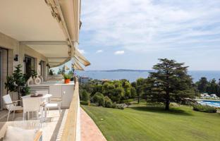 Two-bedroom apartment with sea and golf course views in Californie Pezou, Cannes, France for 1,480,000 €