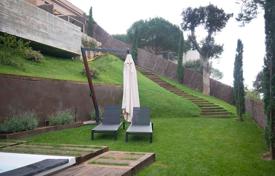 4-bedroom villa in Cabrils for 4,400 € per week