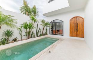 2-bedroom villa 148 m² in Tumbak Bayuh for $220,000