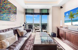 3-bedroom apartments in condo 323 m² in Collins Avenue for $4,850,000