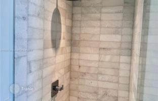 2-bedroom apartments in condo 121 m² in Edgewater (Florida) for $1,350,000