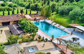 Exclusive estate with a swimming pool in a picturesque area, Florence, Italy for 15,000 € per week