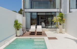 2-bedroom villa 200 m² in Bingin Beach for $250,000