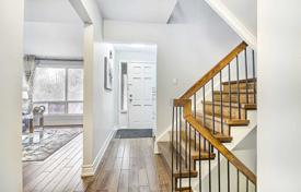 Terraced house – Scarborough, Toronto, Ontario,  Canada for C$1,304,000