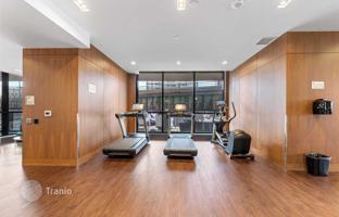 5-bedroom apartment in Bathurst Street for C$864,000