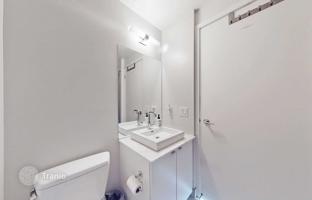 5-bedroom apartment in The Queensway for C$906,000