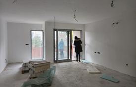 Apartment Poreč, residential and commercial building under construction with apartments and underground garages for 292,000 €