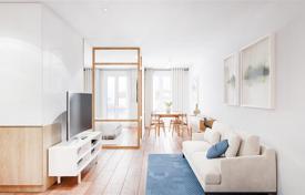 Comfortable apartment with a balcony in a prestigious area, Porto, Portugal for 668,000 €
