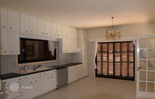 5-bedroom cottage 400 m² in Strovolos for 658,000 €
