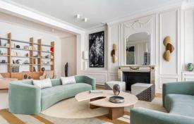 Stylish furnished apartment near Porte Dauphine metro station, 16th arrondissement of Paris, France for 9,200,000 €