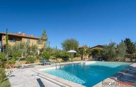 Stone two-storey villa in the historic center of Pienza, Tuscany, Italy for 1,800,000 €