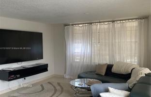 3-bedroom apartments in condo 223 m² in Sunny Isles Beach for $665,000