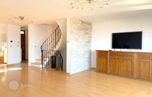 4-bedroom townhouse 200 m² in Koper for 740,000 €