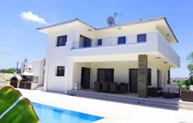 This very high quality new villa with large infinity pool is located in a peaceful area between the coastal resort of Protaras and for 4,200 € per week