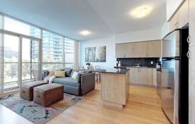 Apartment – Lake Shore Boulevard West, Etobicoke, Toronto,  Ontario,   Canada for C$694,000
