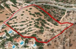 Land plot 14,500 m² in Koili for 1,250,000 €