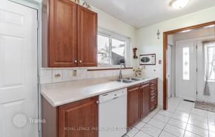 8-bedroom townhouse in North York for C$1,290,000
