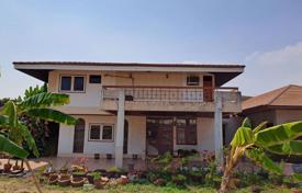 5-bedroom cottage in Bangkok for $7,700 per week