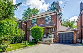 Townhome – East York, Toronto, Ontario,  Canada for C$1,958,000