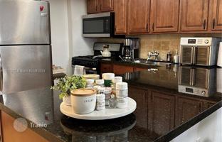 1-bedroom apartments in condo 78 m² in Miami for $275,000