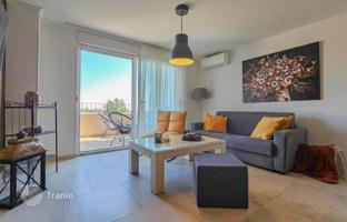 2-room apartment 84 m² in Novigrad (Istria County) for 285,000 €