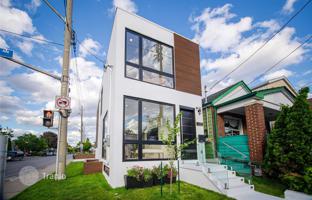 3-bedroom house in Woodbine Avenue for C$2,315,000