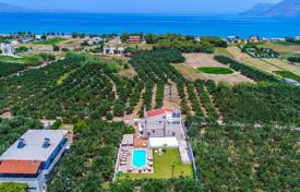 Stylish villa with a pool near the sea in Kissamos, Crete, Greece for 490,000 €