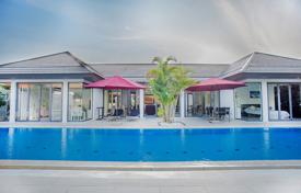 Stylish villa with a pool and a garage in Rawai, Muang Phuket, Phuket, Thailand for 670,000 €